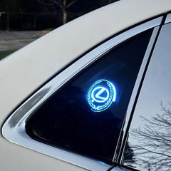 Aufladbares LED-Autologo – Neonlichteffekt