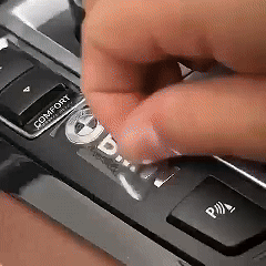 Luxuriöse Autoaufkleber aus Metall