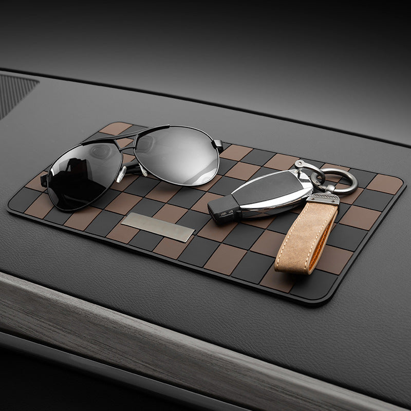 Rutschfeste Matte für die Mittelkonsole: Hält Ihre Gegenstände stabil, sicher und hitzebeständig.