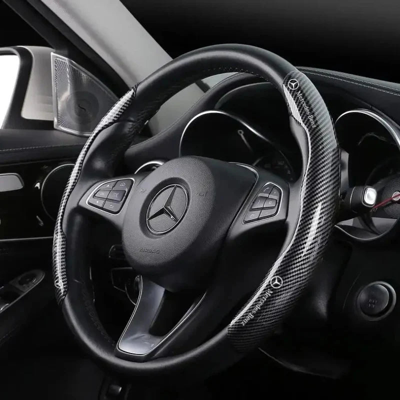 Lenkradbezug aus Carbonfaser 