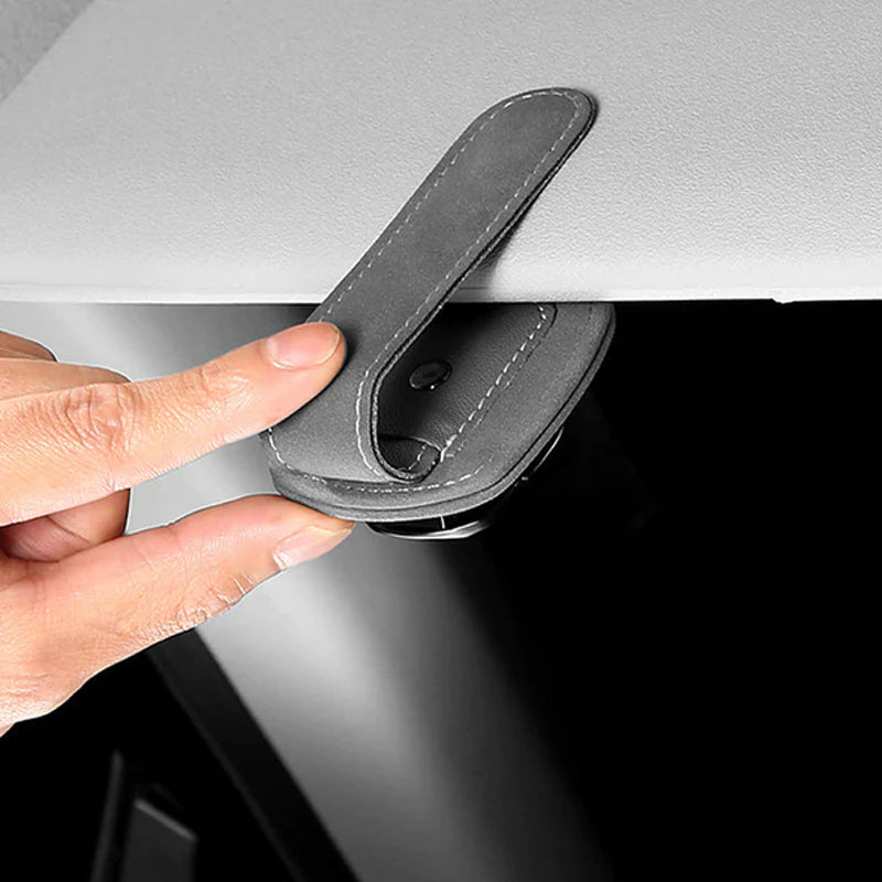 Multifunktionaler Brillenclip aus Wildleder mit Ihrem Autologo