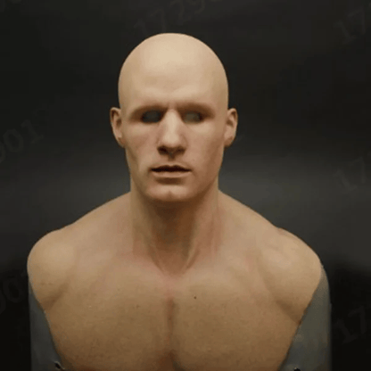 Neue lebensechte Masken