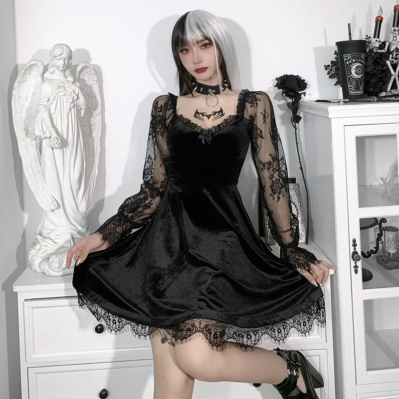 Dark Hip-Hop Lace Fashion Dress with Chest Highlighting Horn Long Sleeved Skirt 