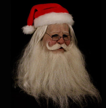 Neue lebensechte Masken