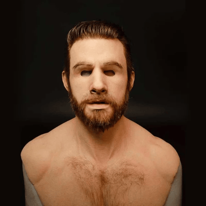 Neue lebensechte Masken