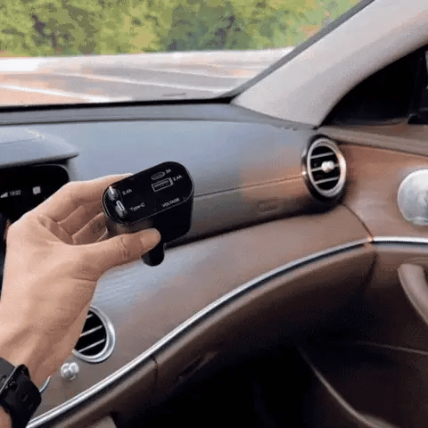4-in-1 Auto-Ladegerät