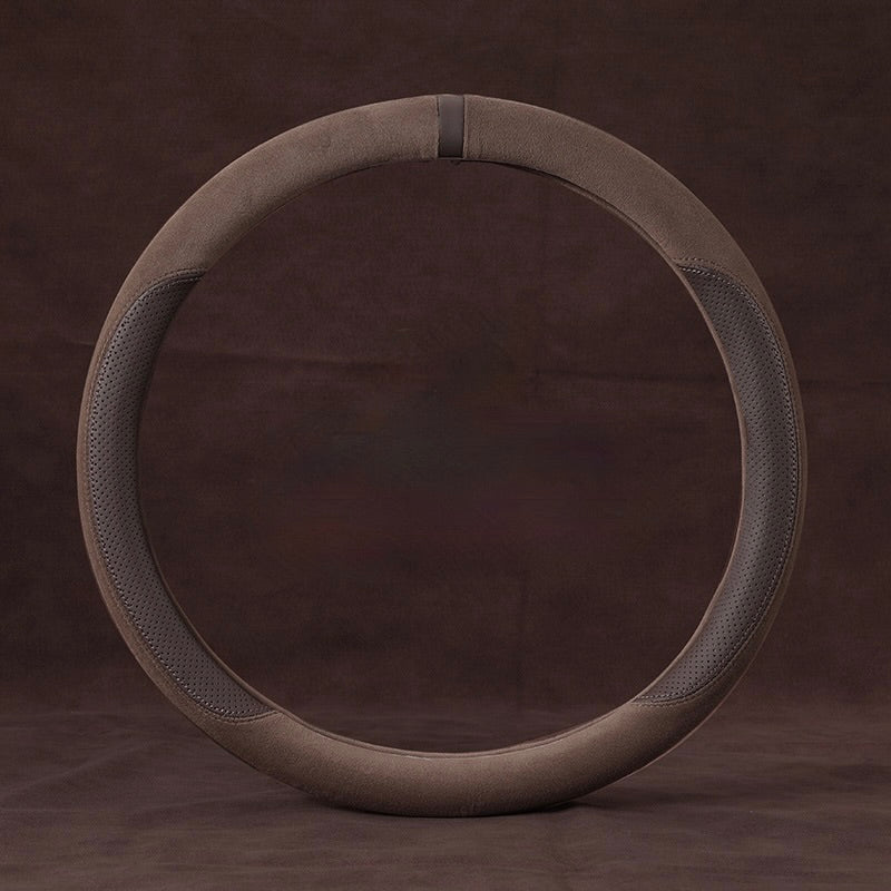 Hochwertiger Lenkradbezug aus Wildleder und Leder: Verbesserter Halt und mehr Komfort