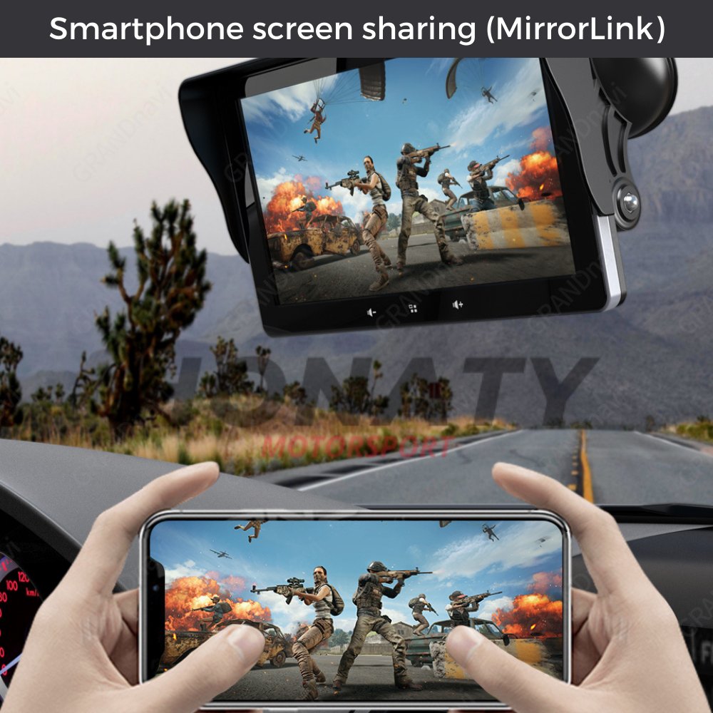 Connected HD display with CarPlay and Android Auto 