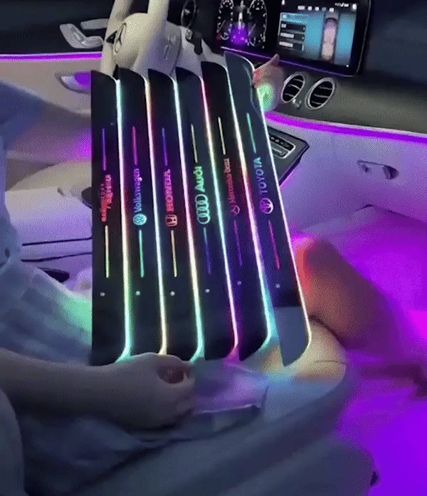 Luxuriöse Einstiegsbeleuchtung für Autos