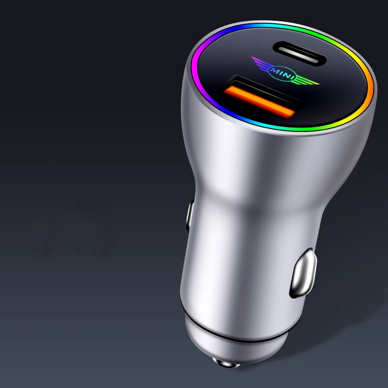 PowerLuxe Auto-Schnellladegerät mit Ambientebeleuchtung – Logo anpassbar