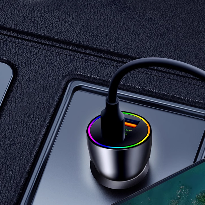 PowerLuxe Auto-Schnellladegerät mit Ambientebeleuchtung – Logo anpassbar